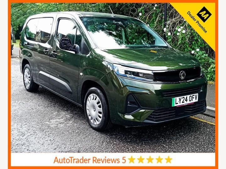 Vauxhall Combo Life Electric 52kWh Design XL MPV Auto 5dr (7.4kW Charger) Vauxhall Combo Life Electric 52kWh Design XL MPV Auto 5dr (7.4kW Charger)