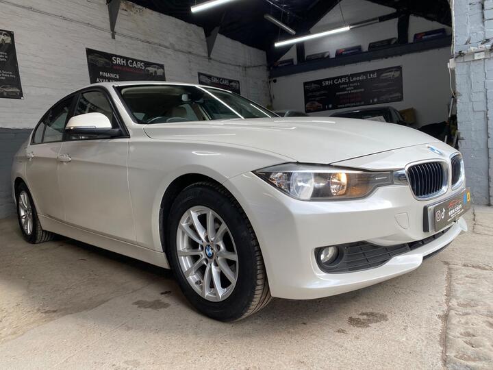 BMW 3 Series 2.0 320d ED EfficientDynamics Business Euro 5 (s/s) 4dr BMW 3 Series 2.0 320d ED EfficientDynamics Business Euro 5 (s/s) 4dr