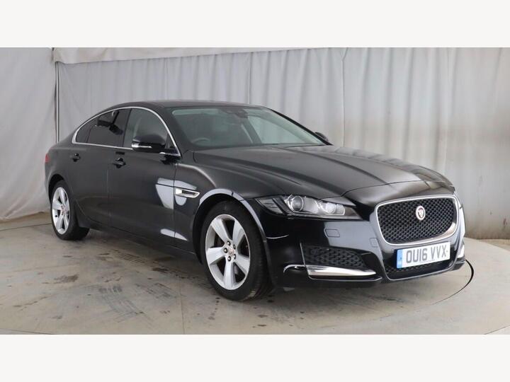 Jaguar XF 2.0d Portfolio Auto Euro 6 (s/s) 4dr