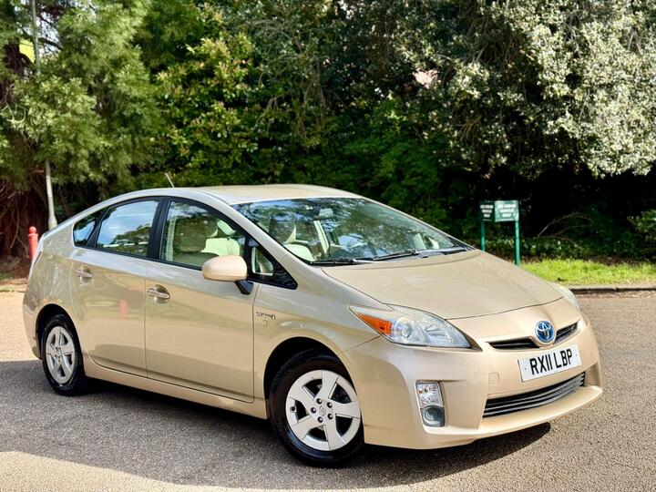 Toyota Prius 1.8 VVT-h T Spirit Hatchback 5dr Petrol Hybrid CVT Euro 5 (s/s) (136 Ps)