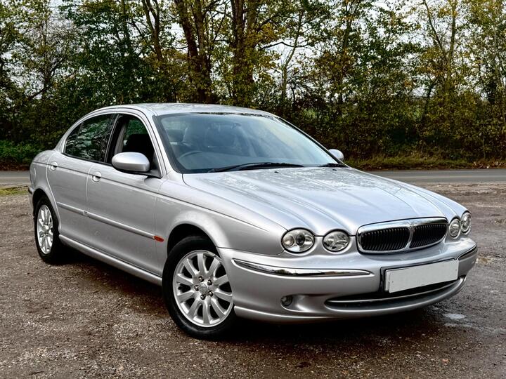 Jaguar X-Type 2.5 V6 SE (AWD) 4dr Jaguar X-Type 2.5 V6 SE (AWD) 4dr
