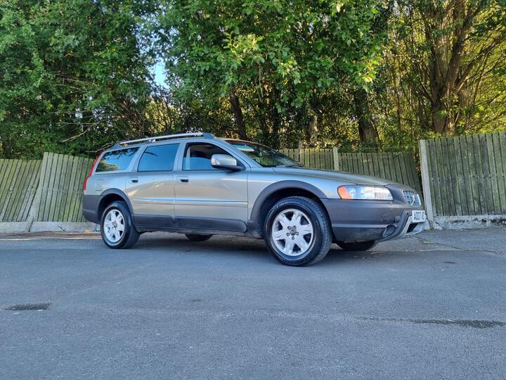 Volvo XC70 2.4 D5 SE Geartronic AWD 5dr
