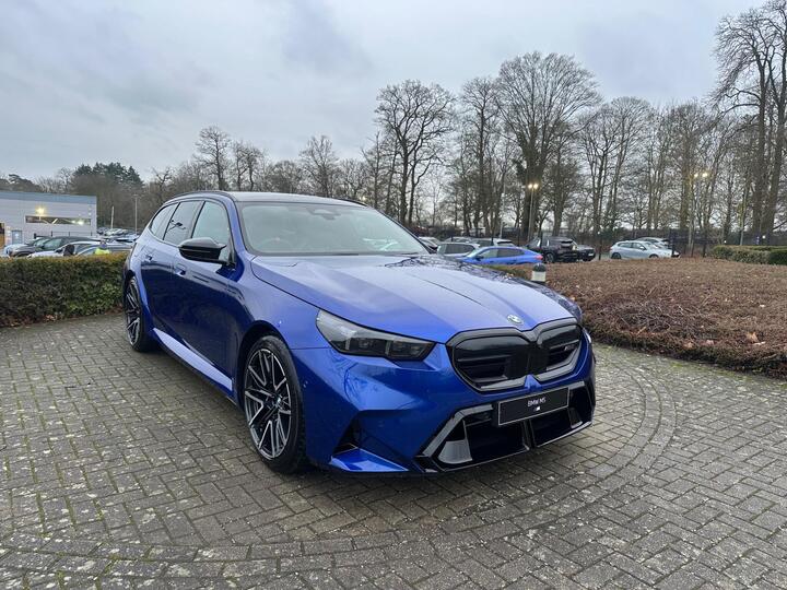 BMW M5 4.4 22.1kWh Touring Steptronic XDrive Euro 6 (s/s) 5dr