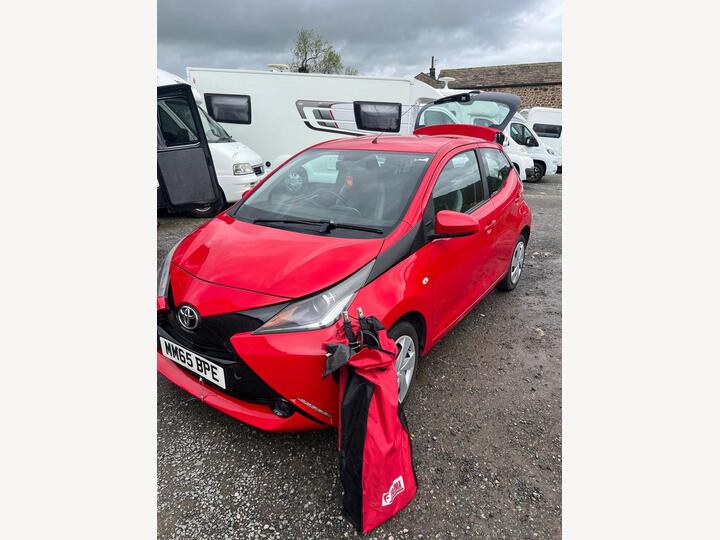Toyota AYGO 1.0 VVT-i X-play Euro 5 5dr Euro 5