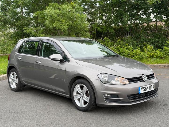 Volkswagen Golf 1.6 TDI BlueMotion Tech Match Euro 5 (s/s) 5dr Volkswagen Golf 1.6 TDI BlueMotion Tech Match Euro 5 (s/s) 5dr