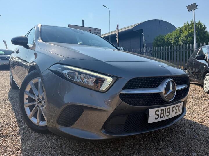 Mercedes-Benz A CLASS 1.3 A180 Sport (Executive) 7G-DCT Euro 6 (s/s) 5dr