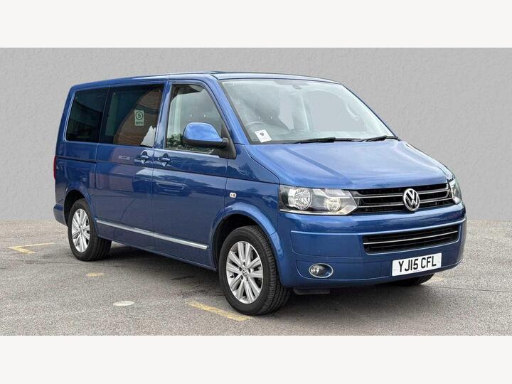 Volkswagen CARAVELLE DIESEL ESTATE 2.0 TDI BlueMotion Tech Executive DSG Euro 5 (s/s) 5dr Volkswagen CARAVELLE DIESEL ESTATE 2.0 TDI BlueMotion Tech Executive DSG Euro 5 (s/s) 5dr