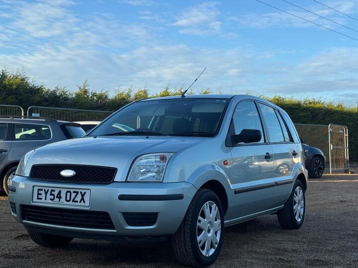 Ford Fusion 1.4 2 5dr