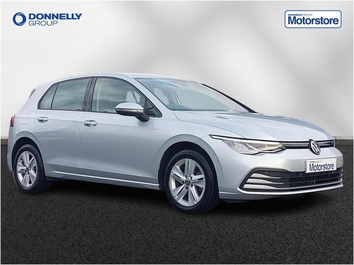 Volkswagen Golf 2.0 TDI Life Euro 6 (s/s) 5dr Volkswagen Golf 2.0 TDI Life Euro 6 (s/s) 5dr