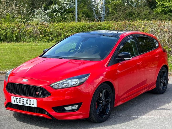 Ford FOCUS 2.0 TDCi Zetec S Red Edition Euro 6 (s/s) 5dr