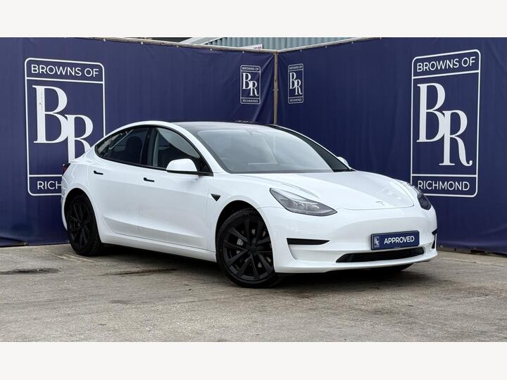 Tesla Model 3 Auto RWD 4dr