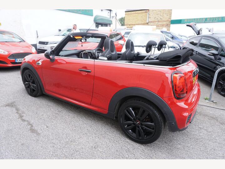 MINI Convertible 1.5 Cooper Sport Euro 6 (s/s) 2dr MINI Convertible 1.5 Cooper Sport Euro 6 (s/s) 2dr