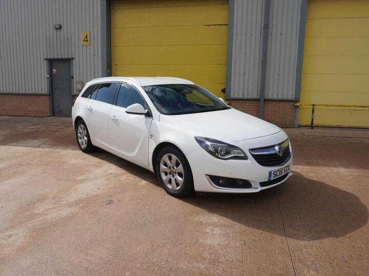 Vauxhall Insignia 2.0 CDTi EcoFLEX SRi Nav Sports Tourer Euro 5 (s/s) 5dr