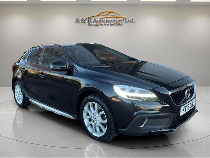 Volvo V40 Cross Country 2.0 T3 Pro Euro 6 (s/s) 5dr