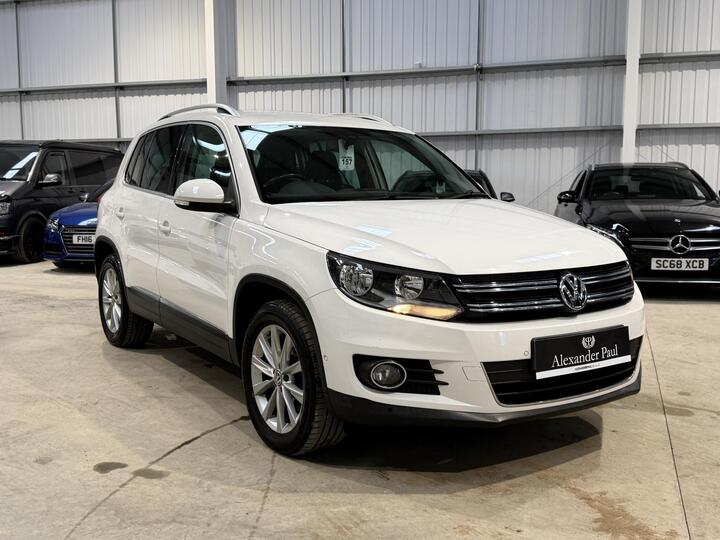Volkswagen Tiguan 2.0 TDI BlueMotion Tech SE 2WD Euro 5 (s/s) 5dr