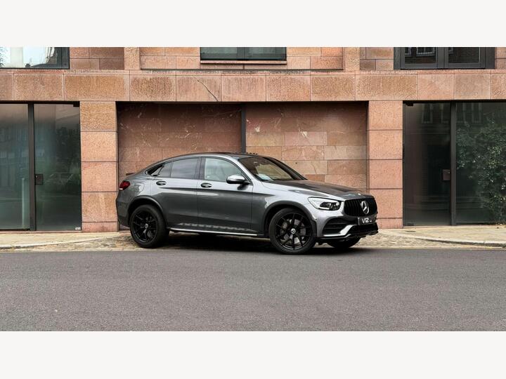 Mercedes-Benz GLC 2.0 GLC300d AMG Line (Premium Plus) Coupe G-Tronic+ 4MATIC Euro 6 (s/s) 5dr Mercedes-Benz GLC 2.0 GLC300d AMG Line (Premium Plus) Coupe G-Tronic+ 4MATIC Euro 6 (s/s) 5dr