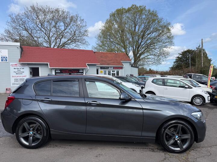 BMW 1 Series 2.0 116d Sport Auto Euro 5 (s/s) 5dr BMW 1 Series 2.0 116d Sport Auto Euro 5 (s/s) 5dr