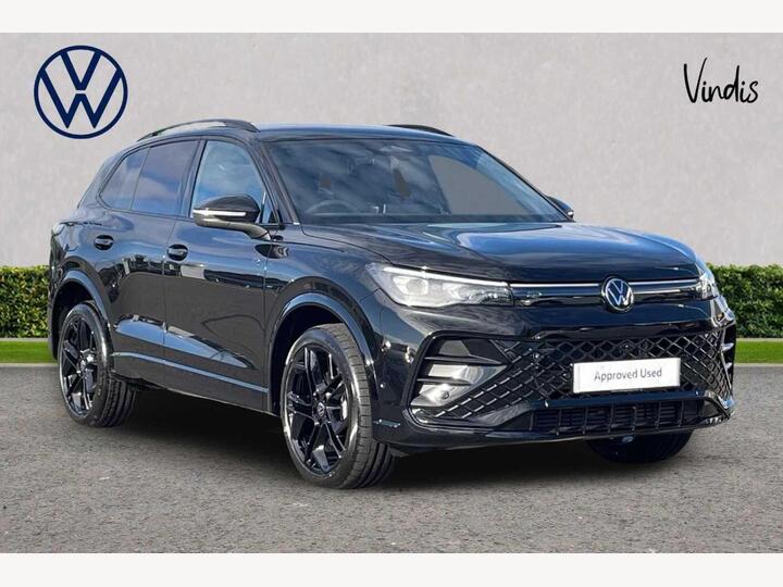 Volkswagen Tiguan 2.0 TSI Black Edition DSG 4Motion Euro 6 (s/s) 5dr Volkswagen Tiguan 2.0 TSI Black Edition DSG 4Motion Euro 6 (s/s) 5dr