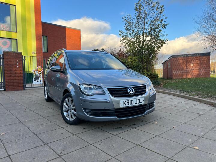 Volkswagen Touran 1.9 TDI BlueMotion Tech Match 5dr (7 Seats) Volkswagen Touran 1.9 TDI BlueMotion Tech Match 5dr (7 Seats)