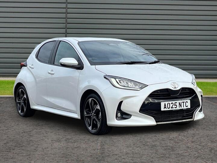 Toyota Yaris 1.5 VVT-h Excel E-CVT Euro 6 (s/s) 5dr Toyota Yaris 1.5 VVT-h Excel E-CVT Euro 6 (s/s) 5dr