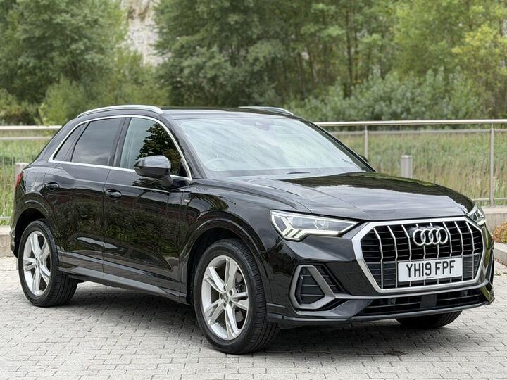 Audi Q3 1.5 TFSI CoD 35 S Line S Tronic Euro 6 (s/s) 5dr
