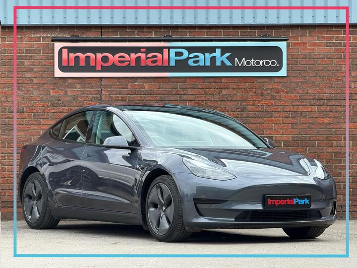 Tesla Model 3 Standard Range Plus Auto RWD 4dr