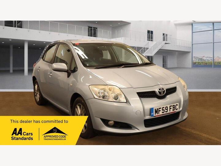Toyota Auris 1.33 VVT-i TR (s/s) 5dr