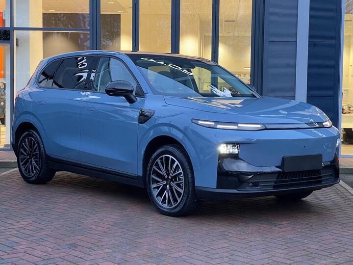 Leapmotor B10 67.1kWh Auto 5dr