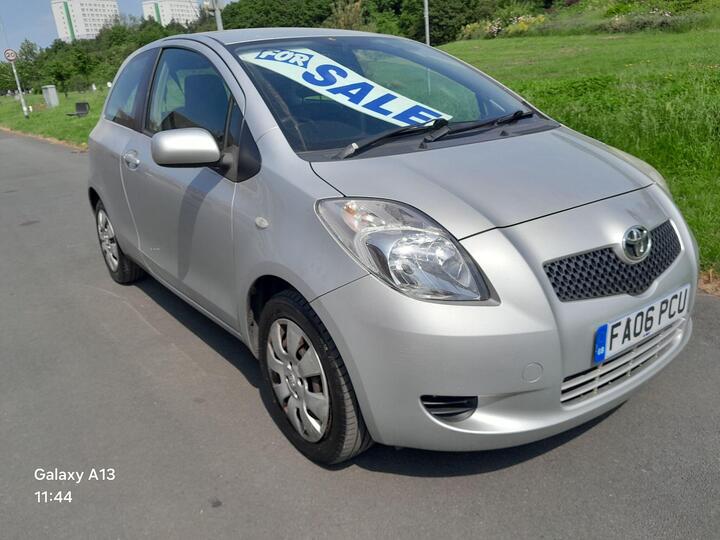 Toyota Yaris 1.0 VVT-i T3 3dr