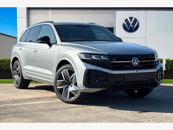 Volkswagen Touareg 3.0 TDI V6 Black Edition Tiptronic 4Motion Euro 6 (s/s) 5dr