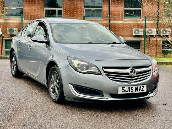 Vauxhall INSIGNIA 2.0 CDTi EcoFLEX Design Euro 5 (s/s) 5dr Vauxhall INSIGNIA 2.0 CDTi EcoFLEX Design Euro 5 (s/s) 5dr