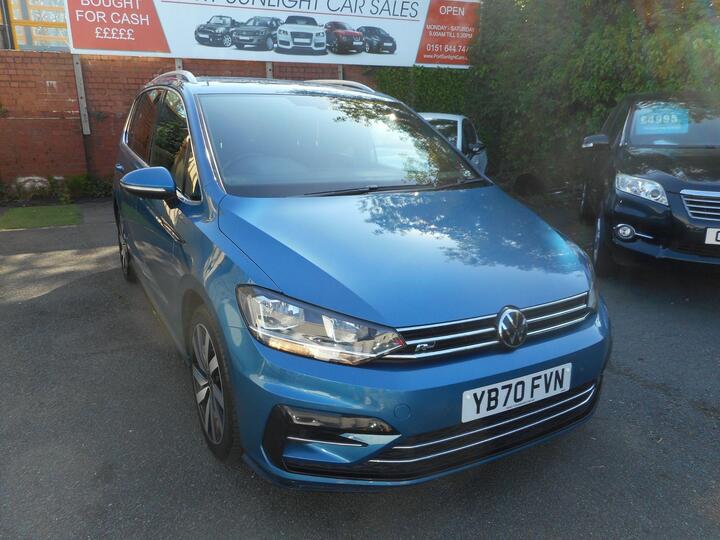 Volkswagen Touran 1.5 TSI EVO R-Line DSG Euro 6 (s/s) 5dr Volkswagen Touran 1.5 TSI EVO R-Line DSG Euro 6 (s/s) 5dr