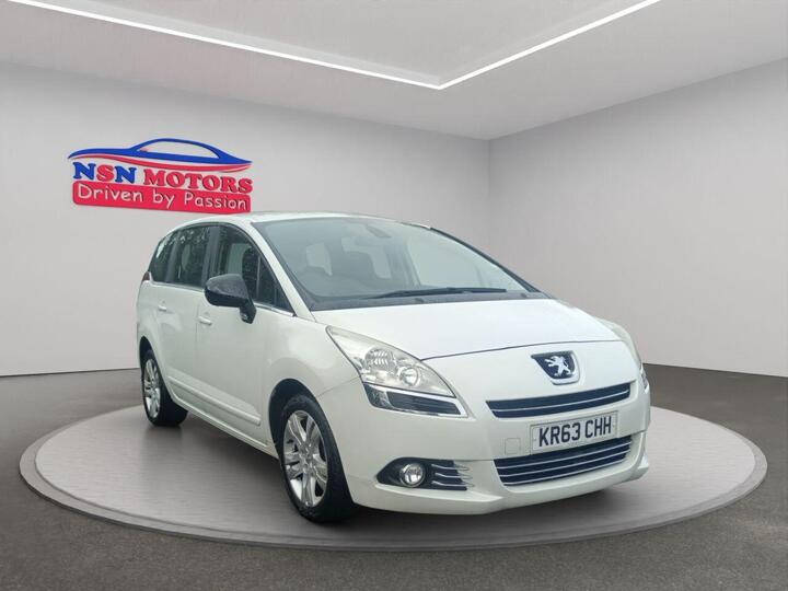 Peugeot 5008 1.6 HDi Active Euro 5 5dr Peugeot 5008 1.6 HDi Active Euro 5 5dr