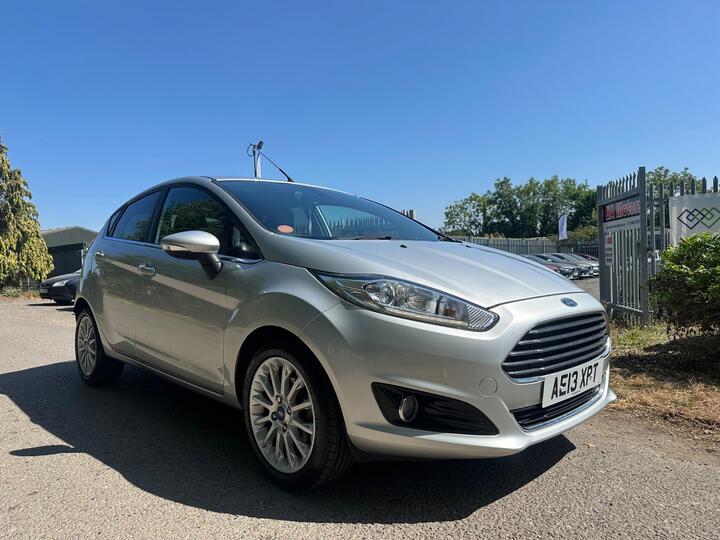Ford Fiesta 1.0T EcoBoost Titanium X Euro 5 (s/s) 5dr