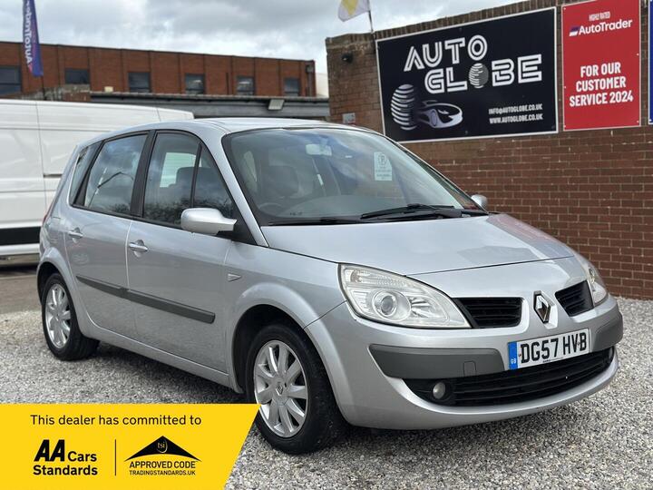 Renault Scenic 1.6 VVT Dynamique 5dr