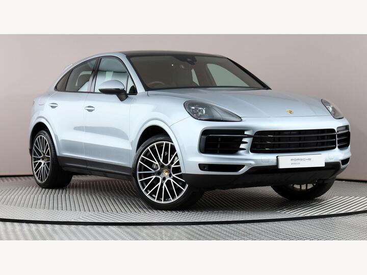 Porsche CAYENNE 3.0 V6 E-Hybrid 25.9kWh Black Edition TiptronicS 4WD Euro 6 (s/s) 5dr