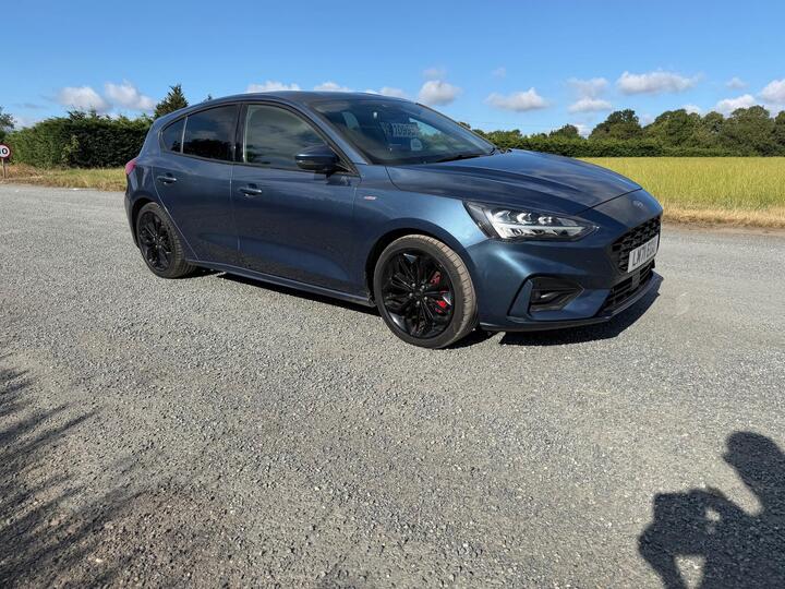 Ford Focus 1.0T EcoBoost ST-Line X Auto Euro 6 (s/s) 5dr