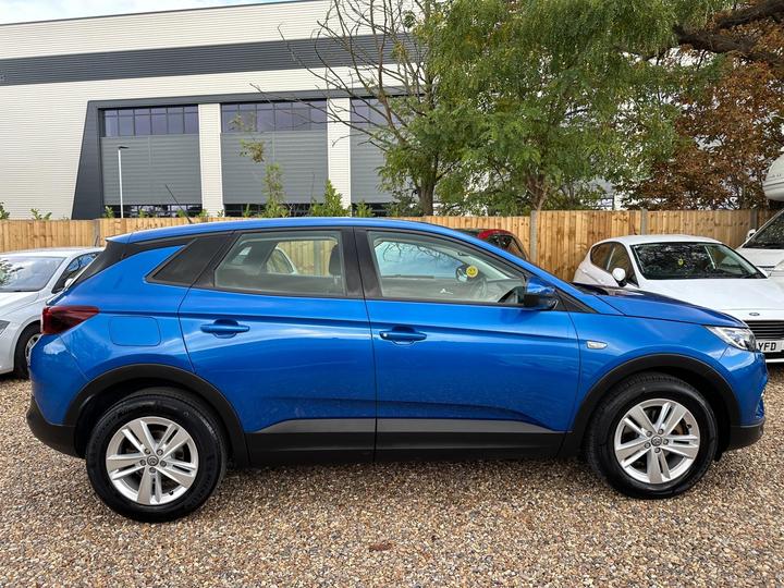 Vauxhall Grandland X 1.5 Turbo D BlueInjection SE Euro 6 (s/s) 5dr