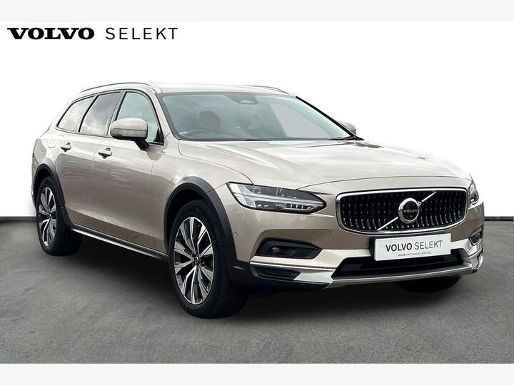 Volvo V90 Cross Country 2.0 B5 MHEV Plus Auto AWD Euro 6 (s/s) 5dr Volvo V90 Cross Country 2.0 B5 MHEV Plus Auto AWD Euro 6 (s/s) 5dr
