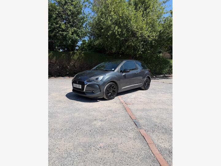 DS AUTOMOBILES DS 3 1.2 PureTech Prestige Euro 6 (s/s) 3dr