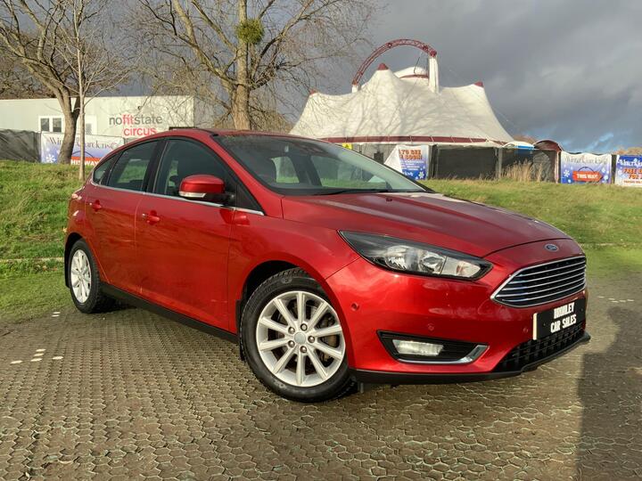 Ford Focus 1.0T EcoBoost Titanium Euro 6 (s/s) 5dr