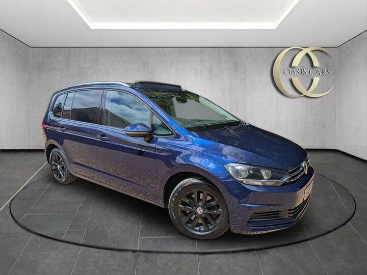 Volkswagen Touran 2.0 TDI BlueMotion Tech SE Family DSG Euro 6 (s/s) 5dr
