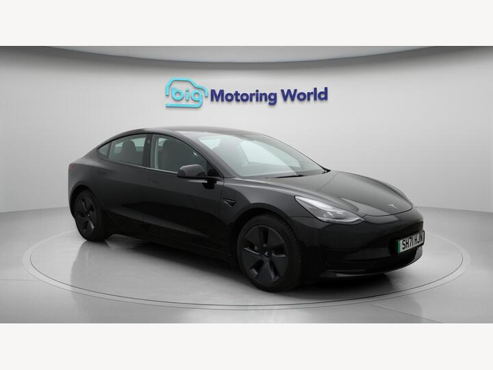 Tesla Model 3 Standard Range Plus Auto RWD 4dr