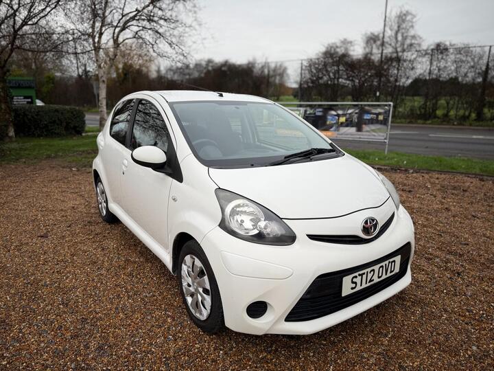 Toyota AYGO 1.0 VVT-i Ice Euro 5 5dr