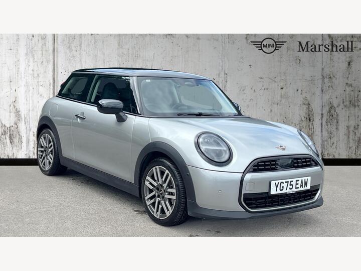MINI Cooper 1.5C Classic Steptronic Euro 6 (s/s) 3dr