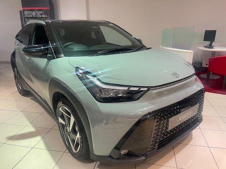 Toyota Aygo X 1.5h 49kWh Design CVT Euro 6 (s/s) 5dr
