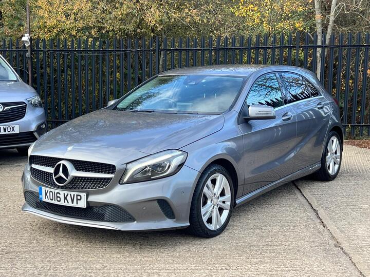 Mercedes-Benz A Class 2.1 A200d Sport (Premium) 7G-DCT Euro 6 (s/s) 5dr Mercedes-Benz A Class 2.1 A200d Sport (Premium) 7G-DCT Euro 6 (s/s) 5dr