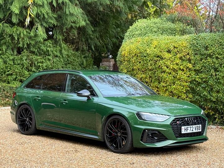 Audi RS4 Avant 2.9 TFSI V6 Carbon Black Tiptronic Quattro Euro 6 (s/s) 5dr Audi RS4 Avant 2.9 TFSI V6 Carbon Black Tiptronic Quattro Euro 6 (s/s) 5dr