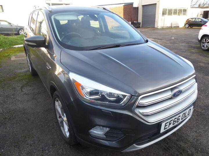 Ford Kuga 2.0 TDCi Titanium Euro 6 (s/s) 5dr