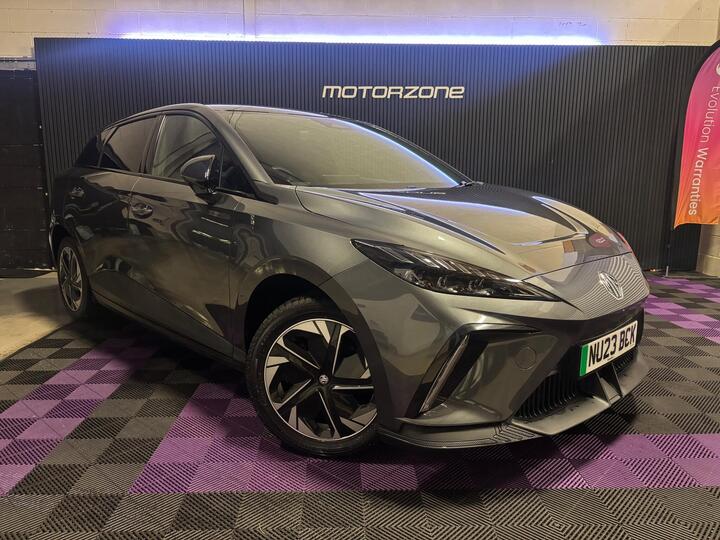 MG MG4 64kWh Trophy Long Range Auto 5dr
